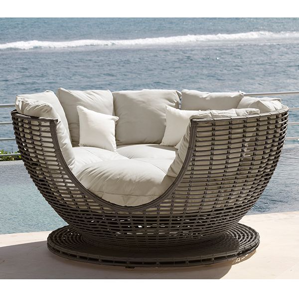 IDZO Outdoor Rattan Apple-Shaped Lounge Chair with Cushions – Creative Patio, Garden & Poolside Furniture